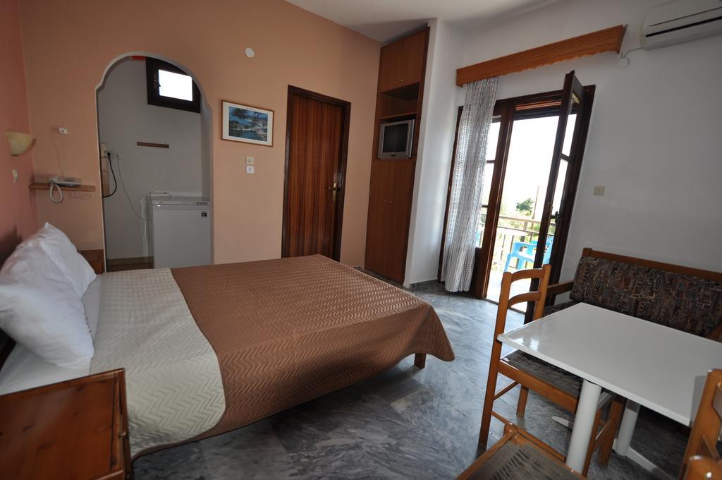 Pension Assos Koinira Chambre photo