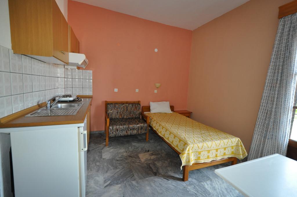 Pension Assos Koinira Chambre photo